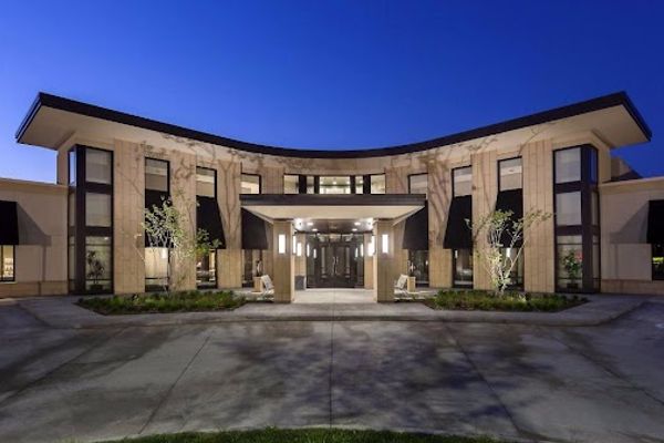 Coachlight Clinic & Spa in West Des Moines, IA