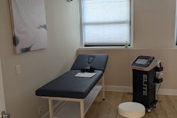 Holistic Weight and Wellness Center LLC in Englewood, NJ