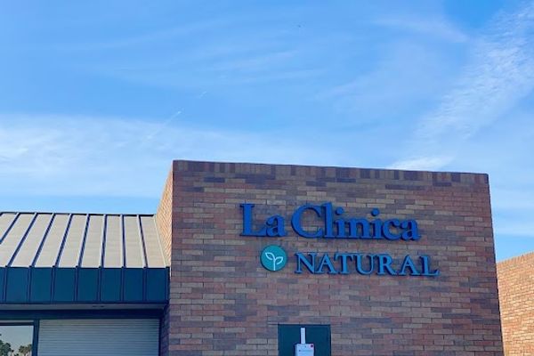 La Clinica Natural in Mesa, AZ