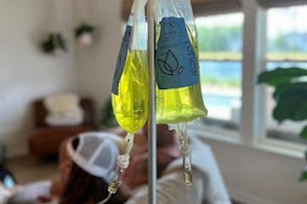 Renew - Aesthetics, IV Vitamin Hydration, Vitamin Injection, Medical Weight Loss in Summerville, SC