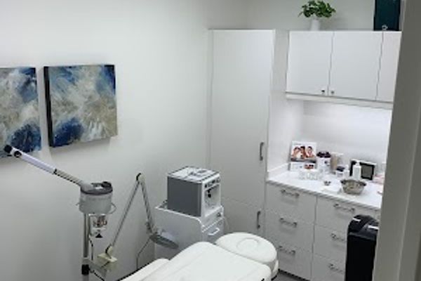 ShineMD Medspa & Liposuction Center in Houston, TX in Houston, TX