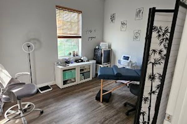 The Real Me Trim Clinic in Lake Mary, FL